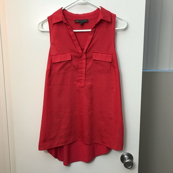 Coral red tank - Picture 2 of 5